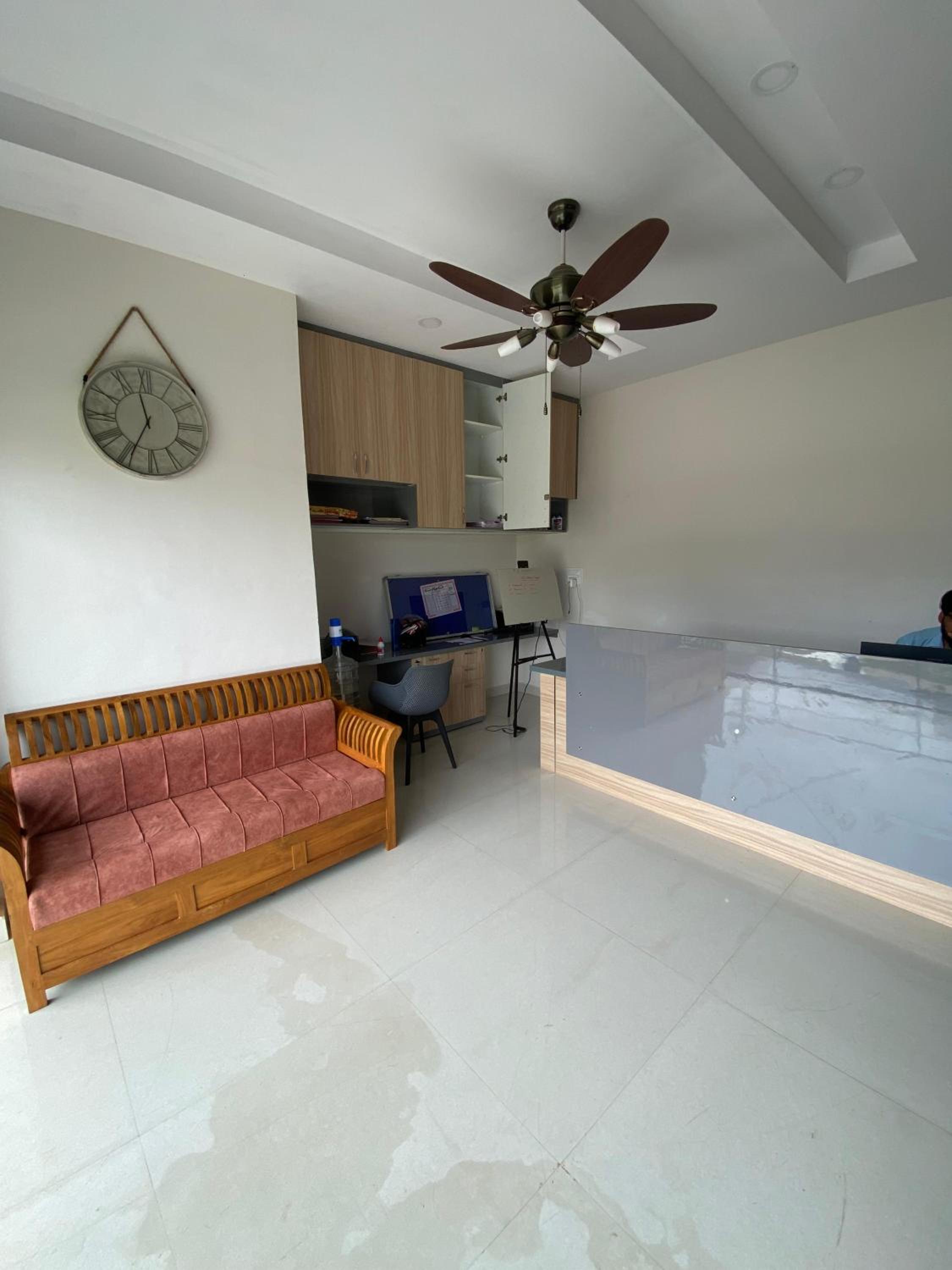 Photo 12