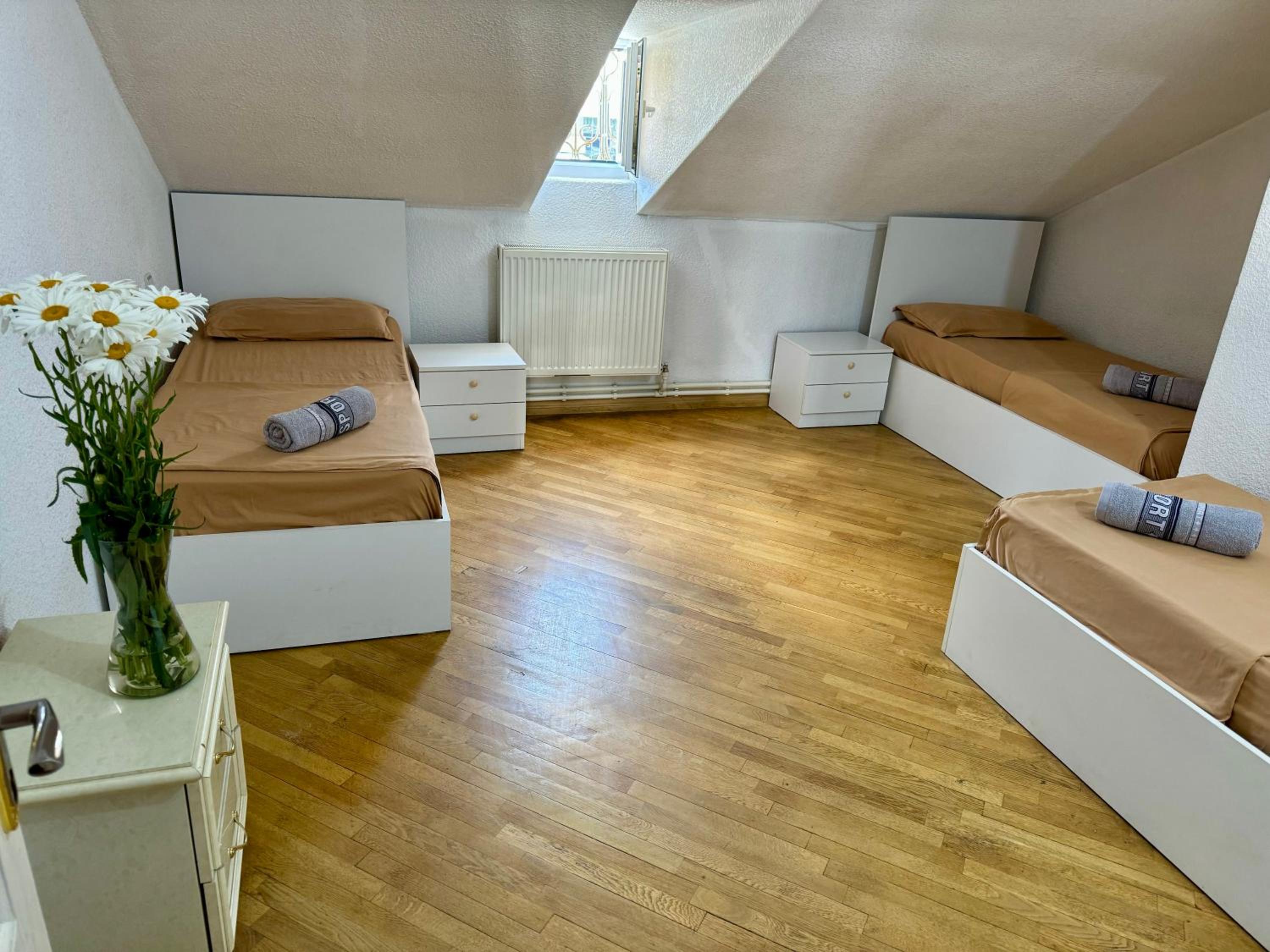 Guesthouses Opera