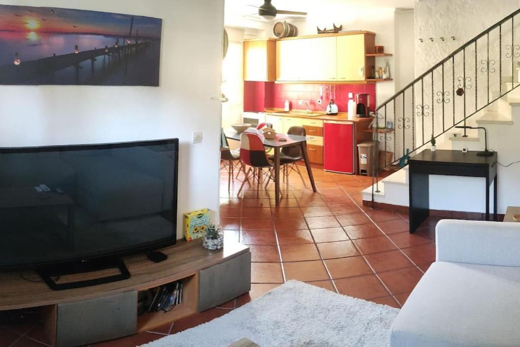 Beautiful cozy apartment in Plagiari! view 5