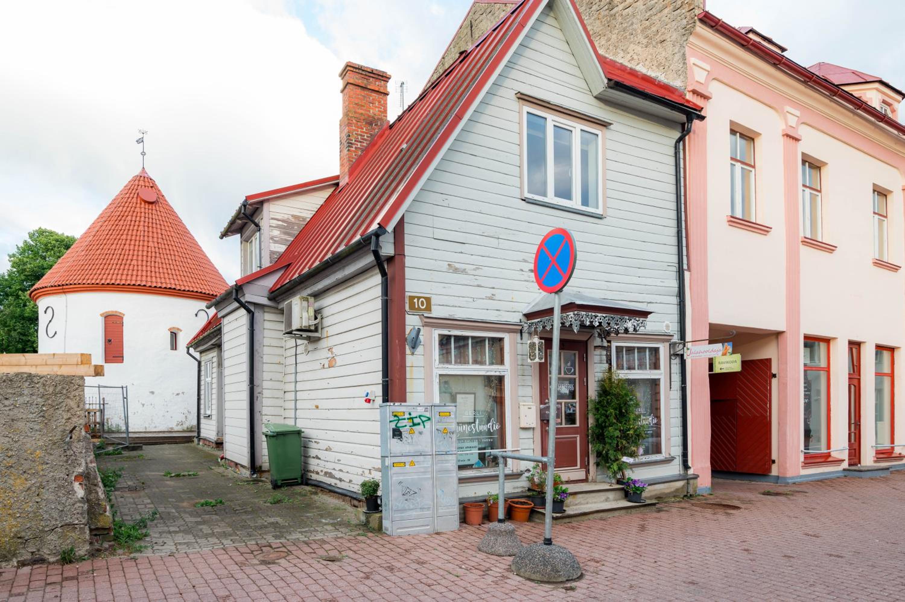 Pärnu Old Town Apartment with Patio
