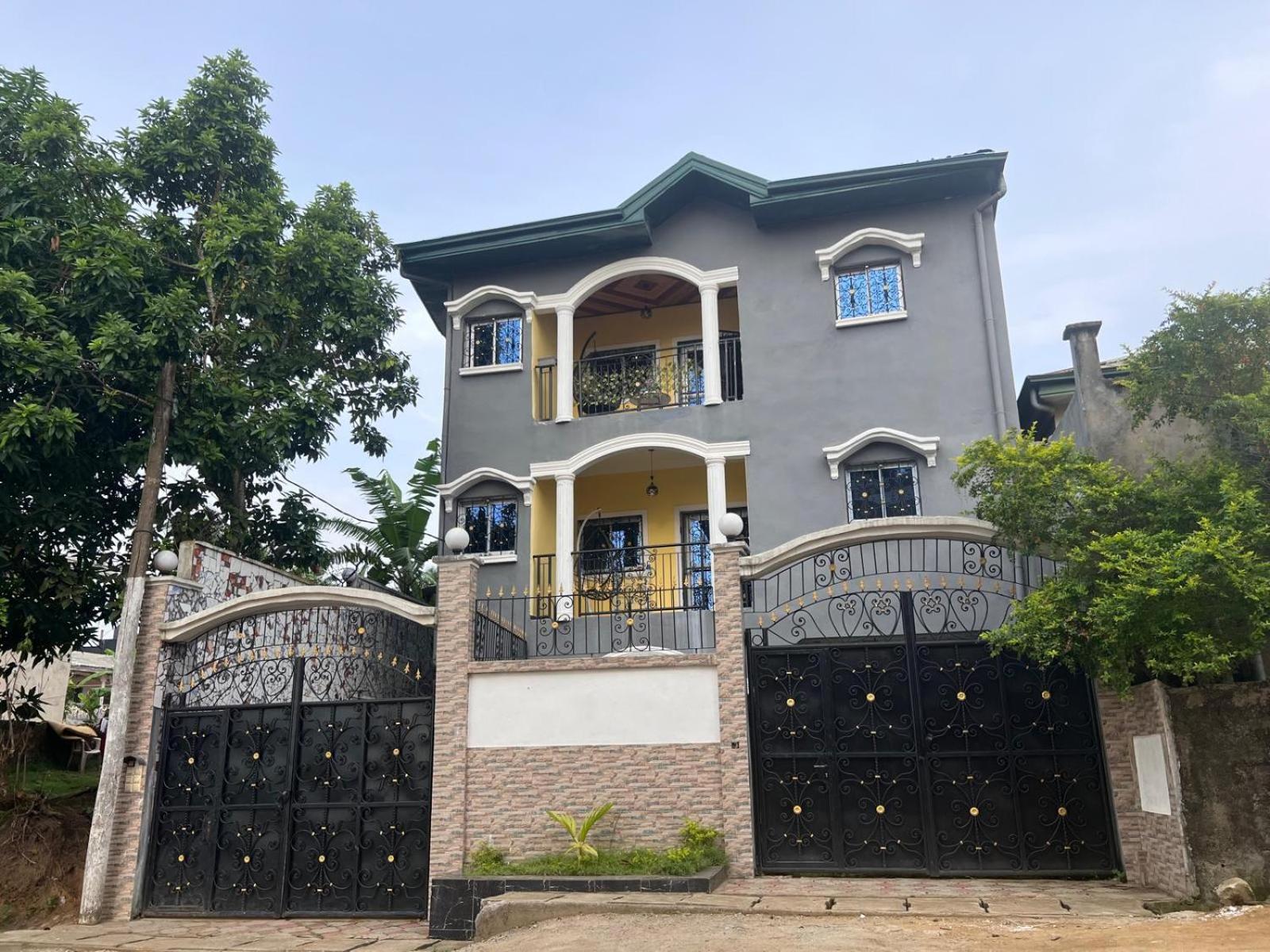 Dom City appartement et chambres meublés Yassa Douala