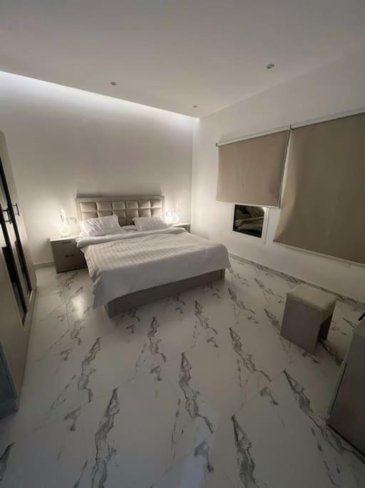Alaridh flat