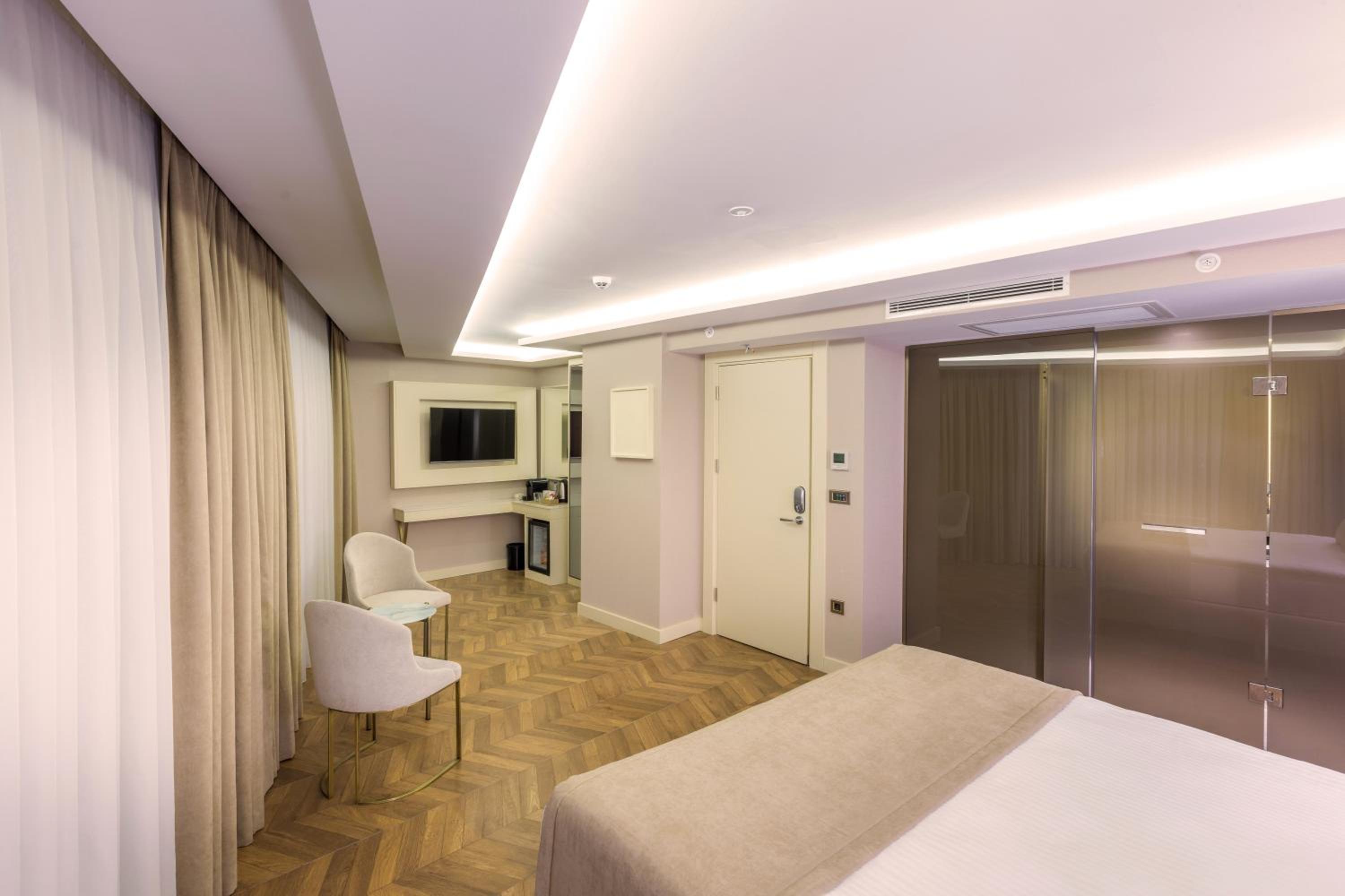 Great Fortune Concept Hotel - Image 9