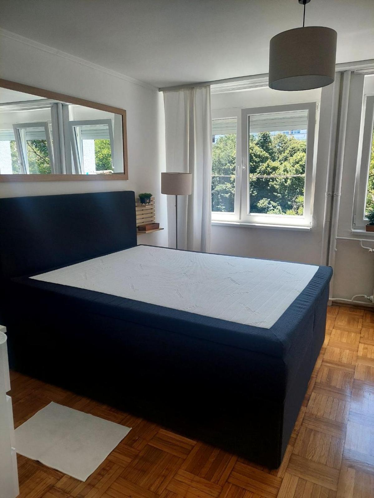 Plavi studio