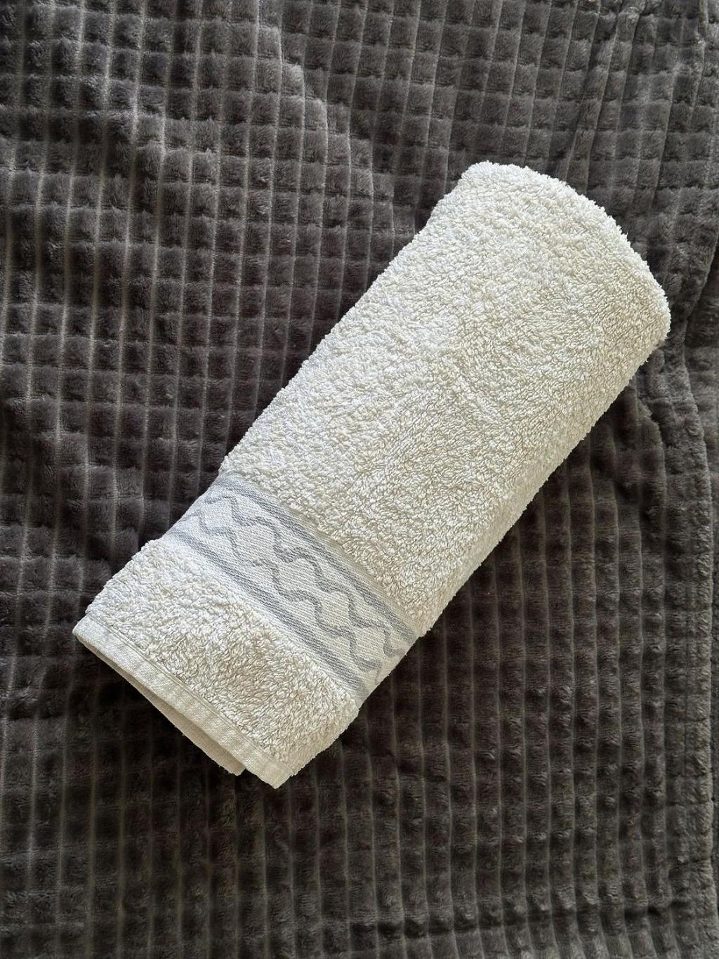 Lepopaikka Lokinpesä, Majoitus ja Camping
