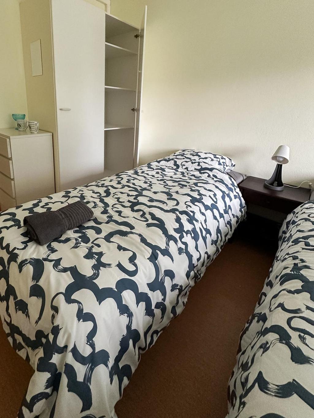 Lepopaikka Lokinpesä, Majoitus ja Camping