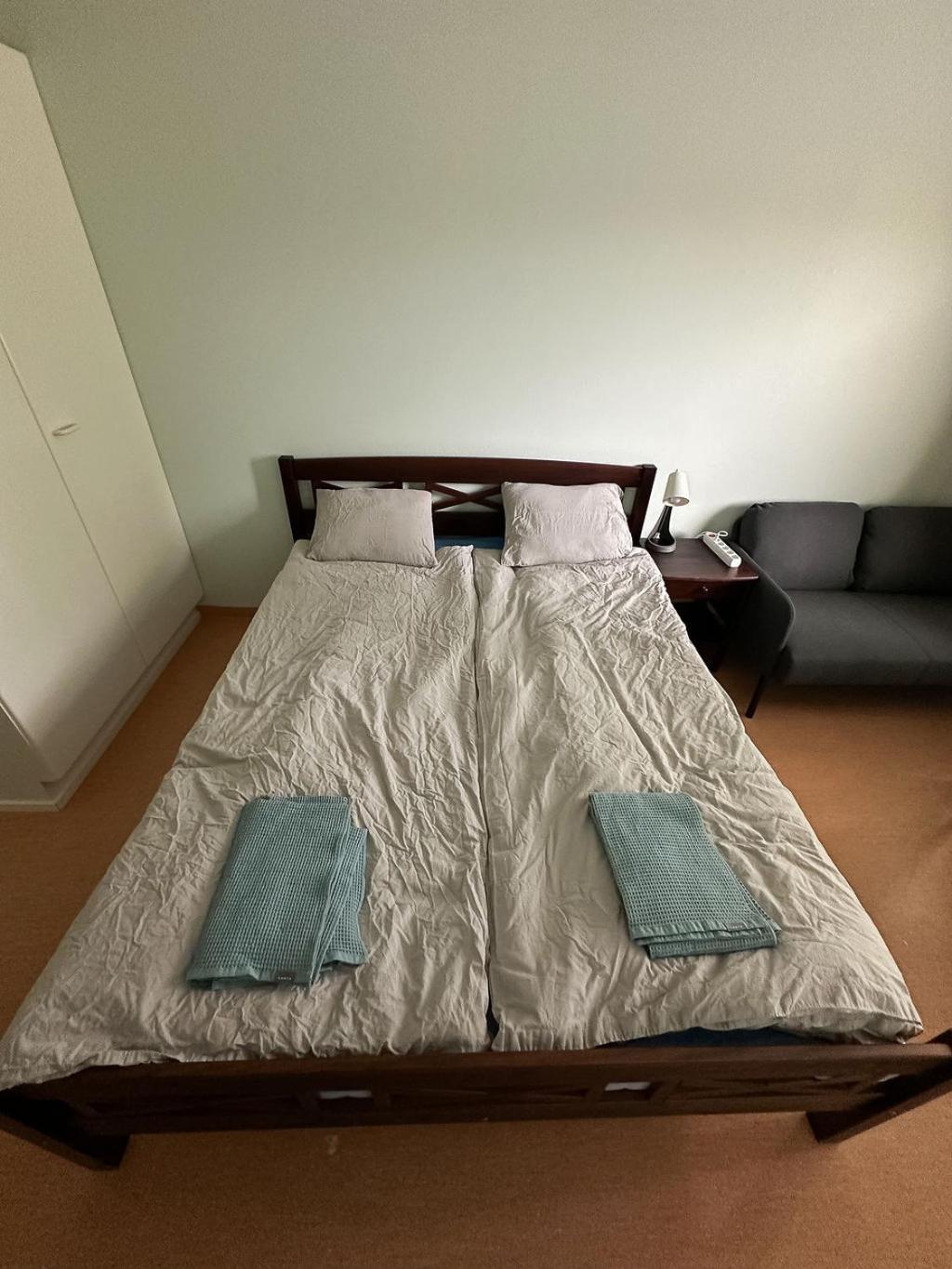 Lepopaikka Lokinpesä, Majoitus ja Camping