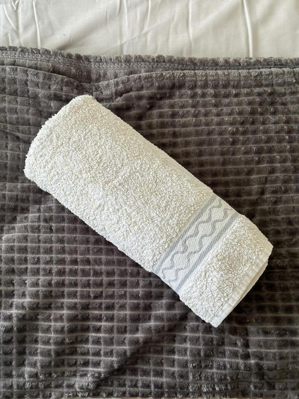 Lepopaikka Lokinpesä, Majoitus ja Camping