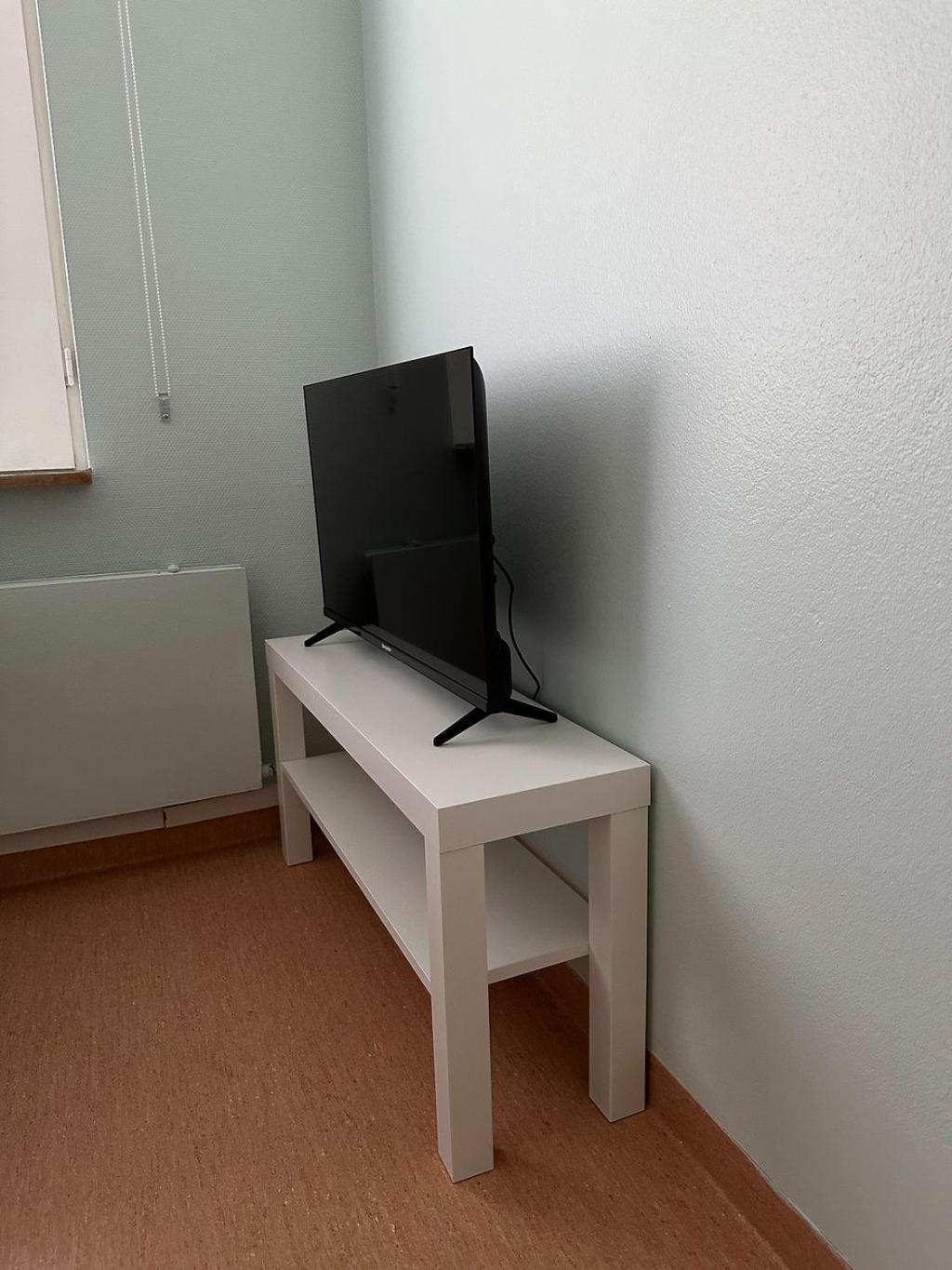 Lepopaikka Lokinpesä, Majoitus ja Camping