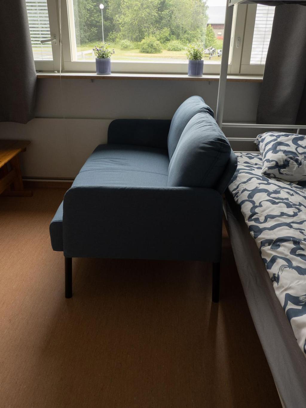 Lepopaikka Lokinpesä, Majoitus ja Camping