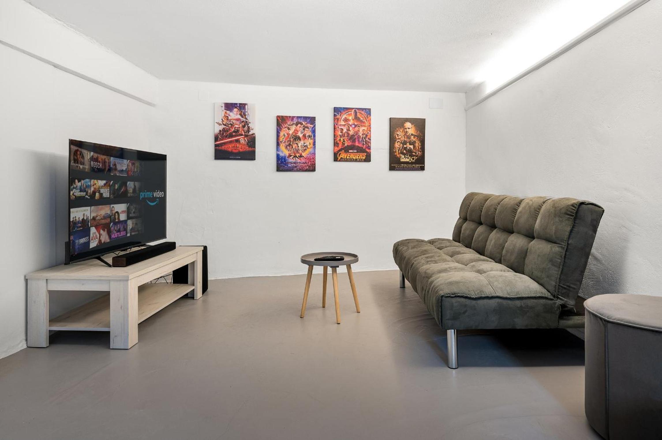 Handakos Luxury Suite by Hospi Living