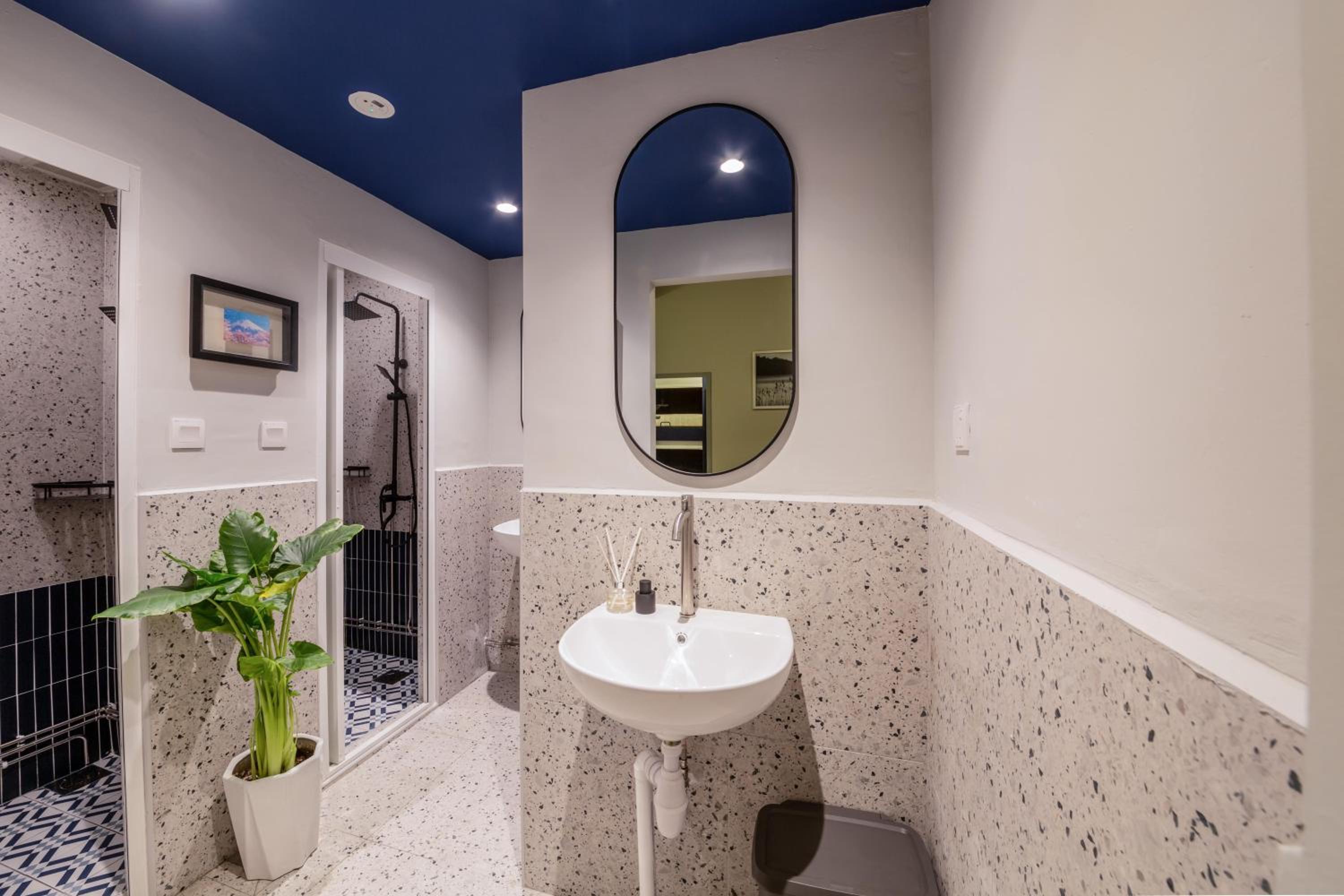 Bluewaters Female-Only Hostel