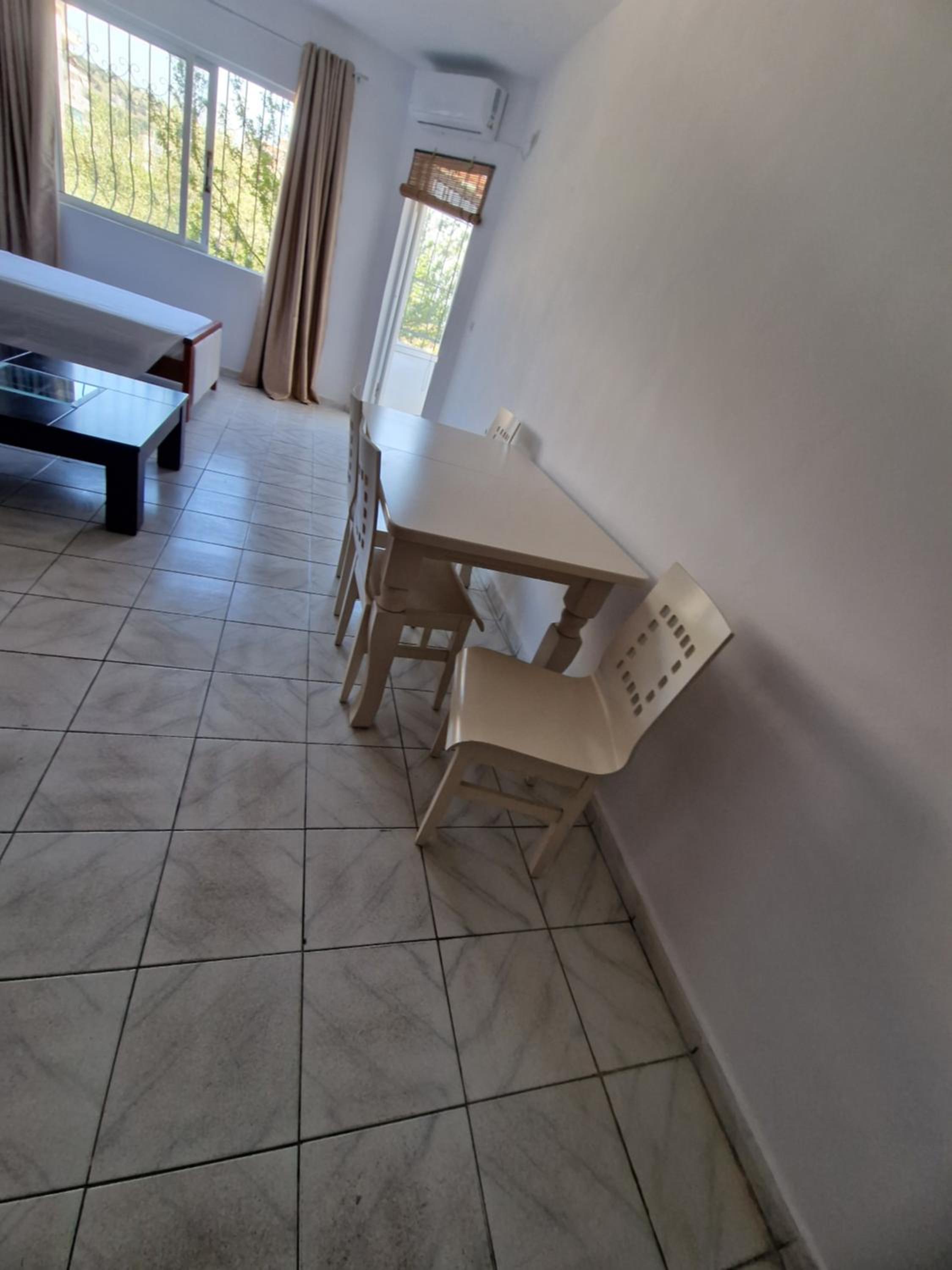 Cozy Apartament Sarand