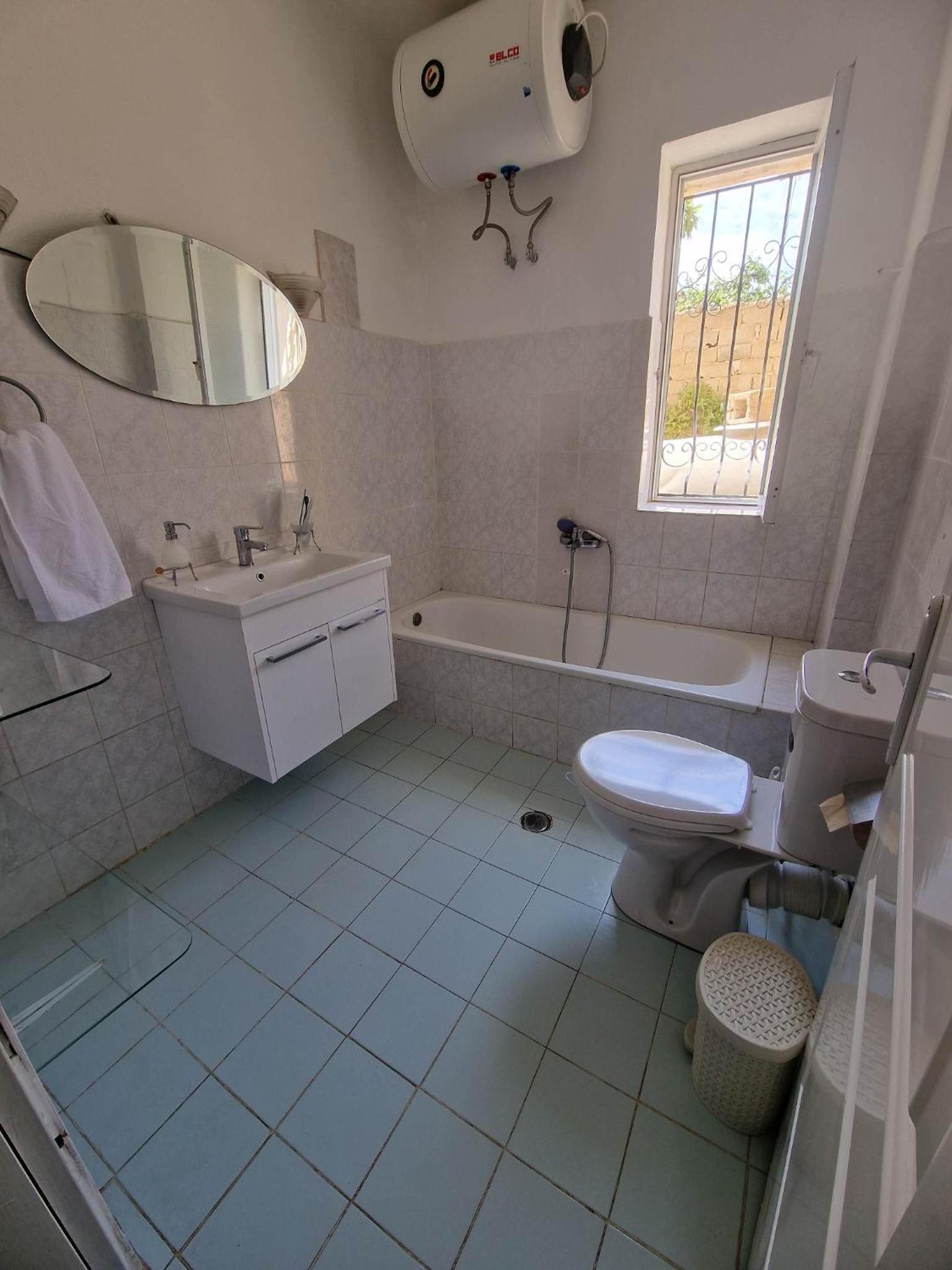 Cozy Apartament Sarand