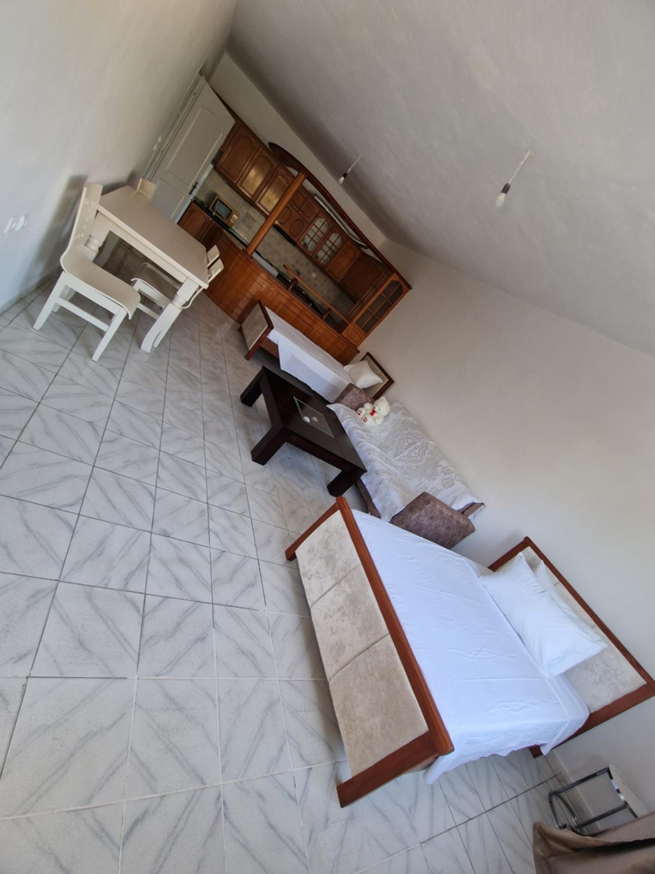 Cozy Apartament Sarand