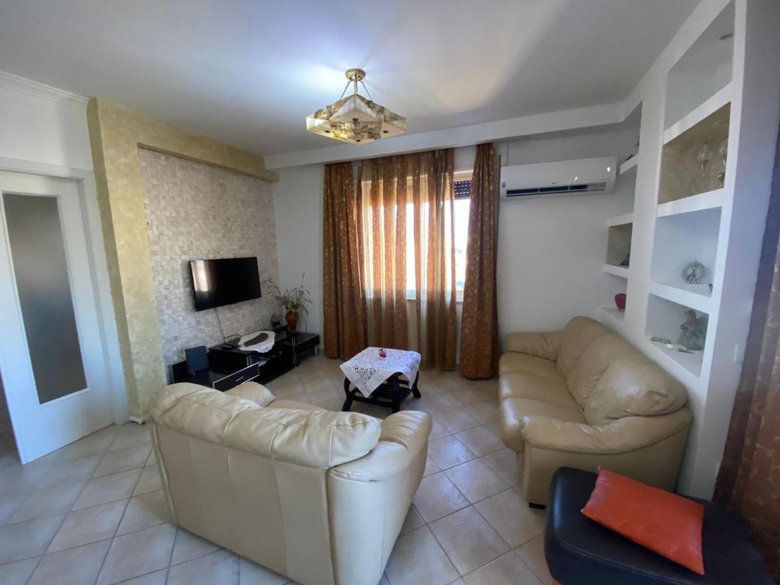 Itan Central 4 room apartment