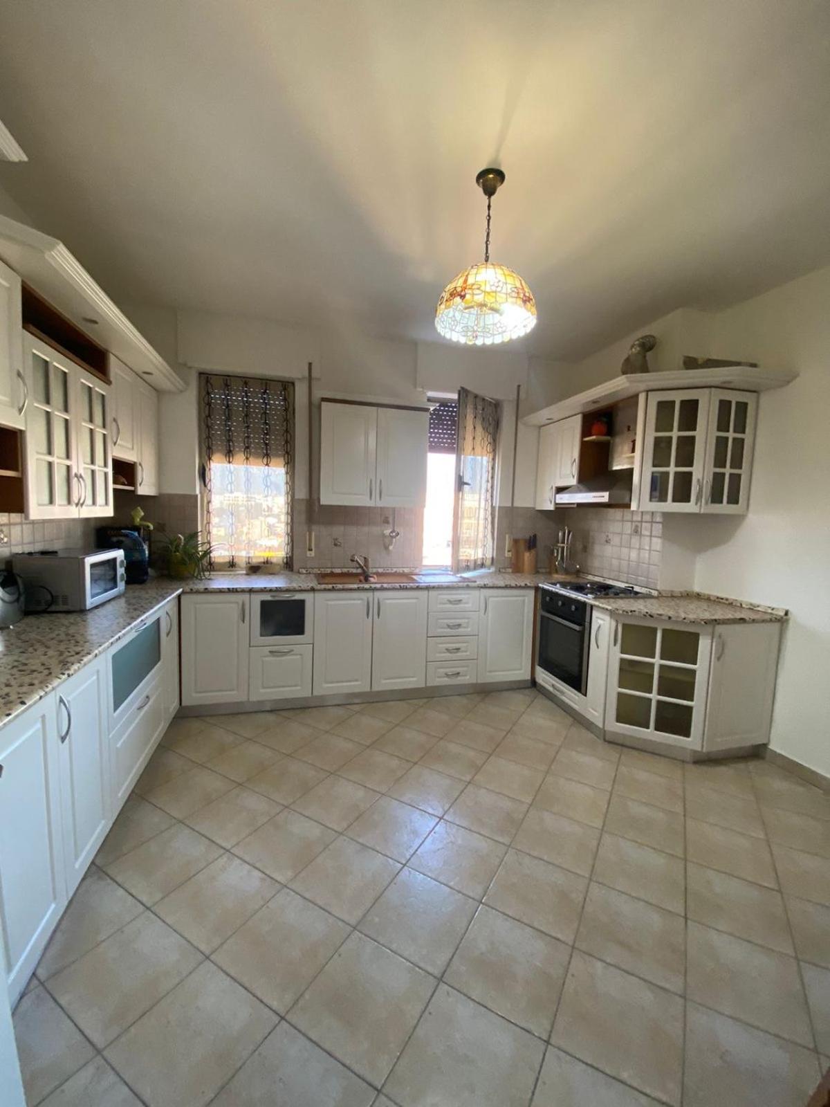 Itan Central 4 room apartment