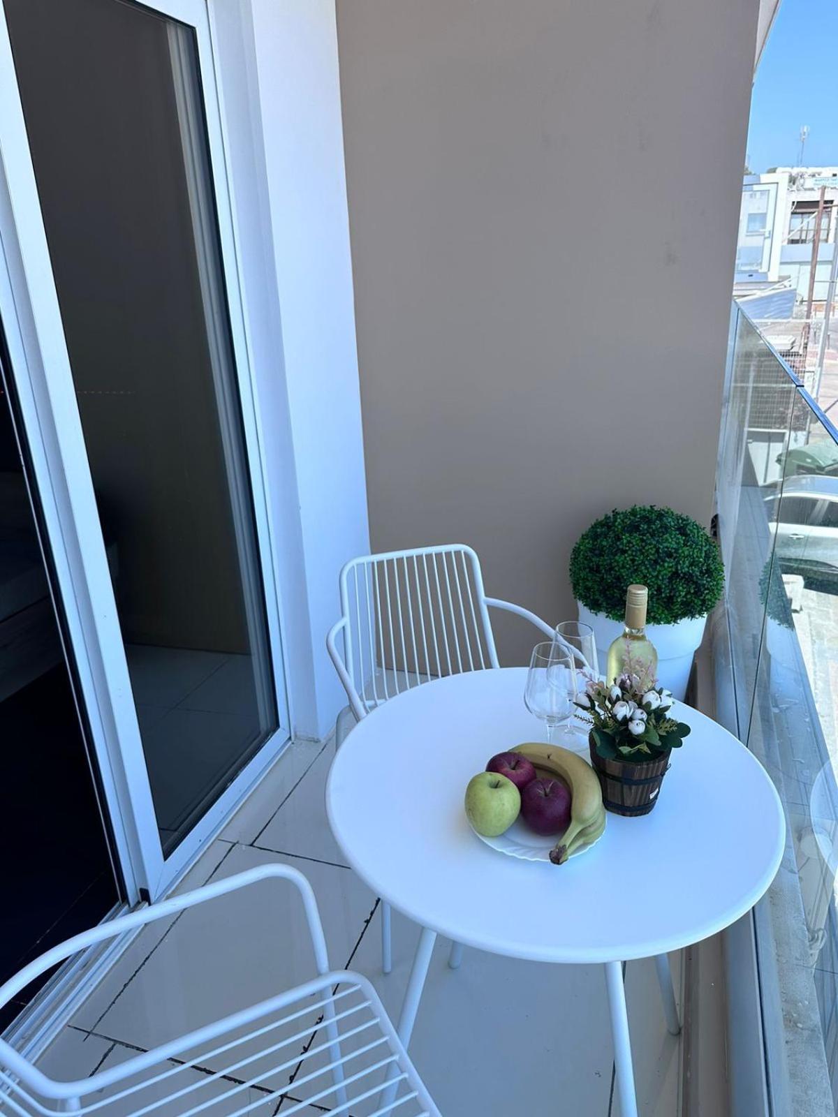 Ivi Apartments