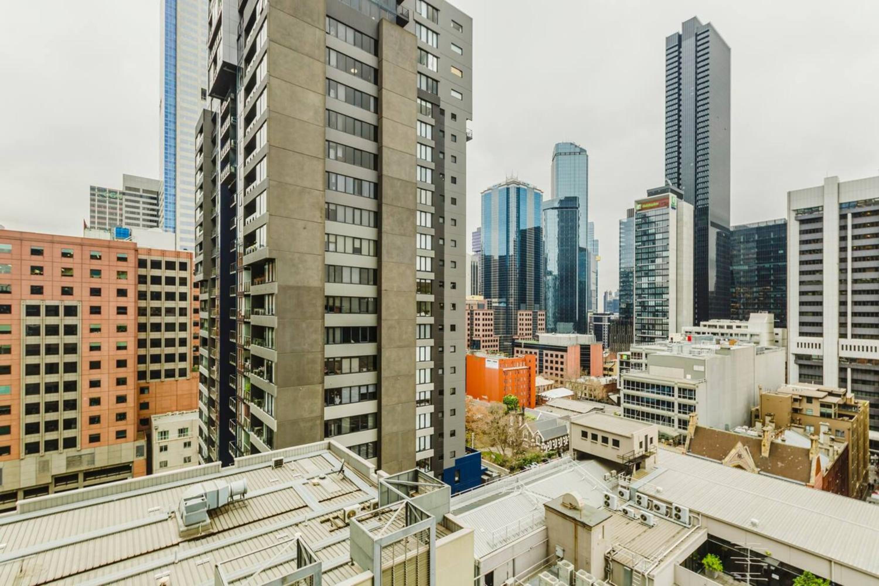 Exec King Bed SkyBus Sthn X Pking Pool Gym Sauna