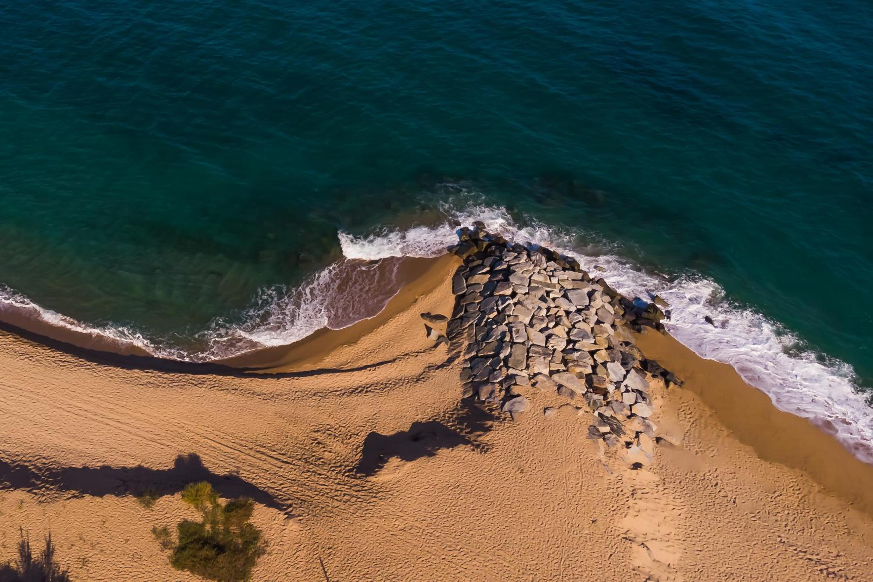 Fantástica casa frente al mar con jardín privado