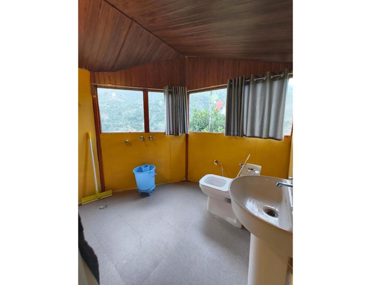 Hotel Oak Camp Valley, Chakrata view 4