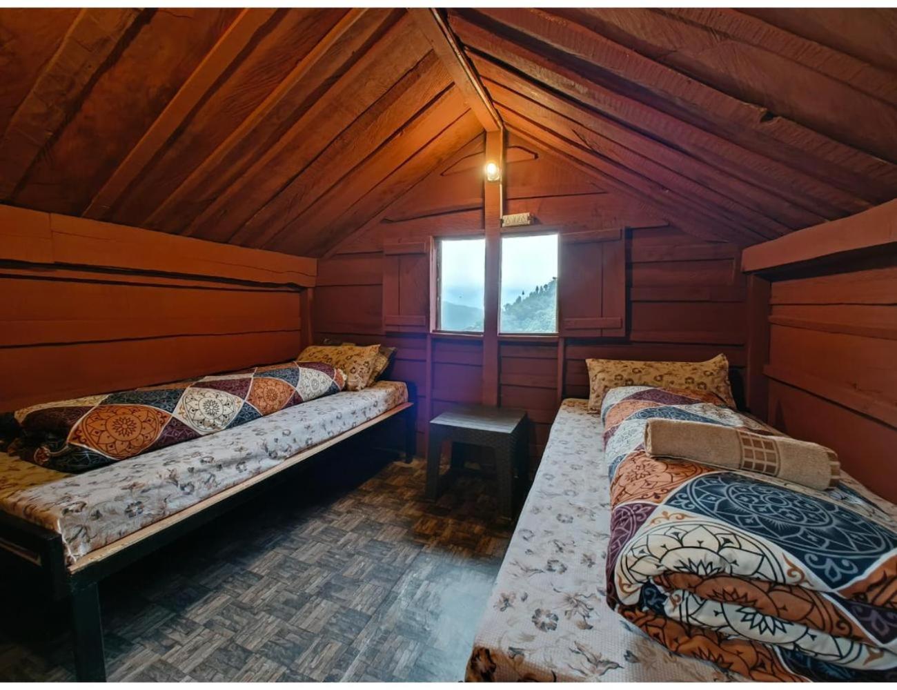 Hotel Oak Camp Valley, Chakrata view 5
