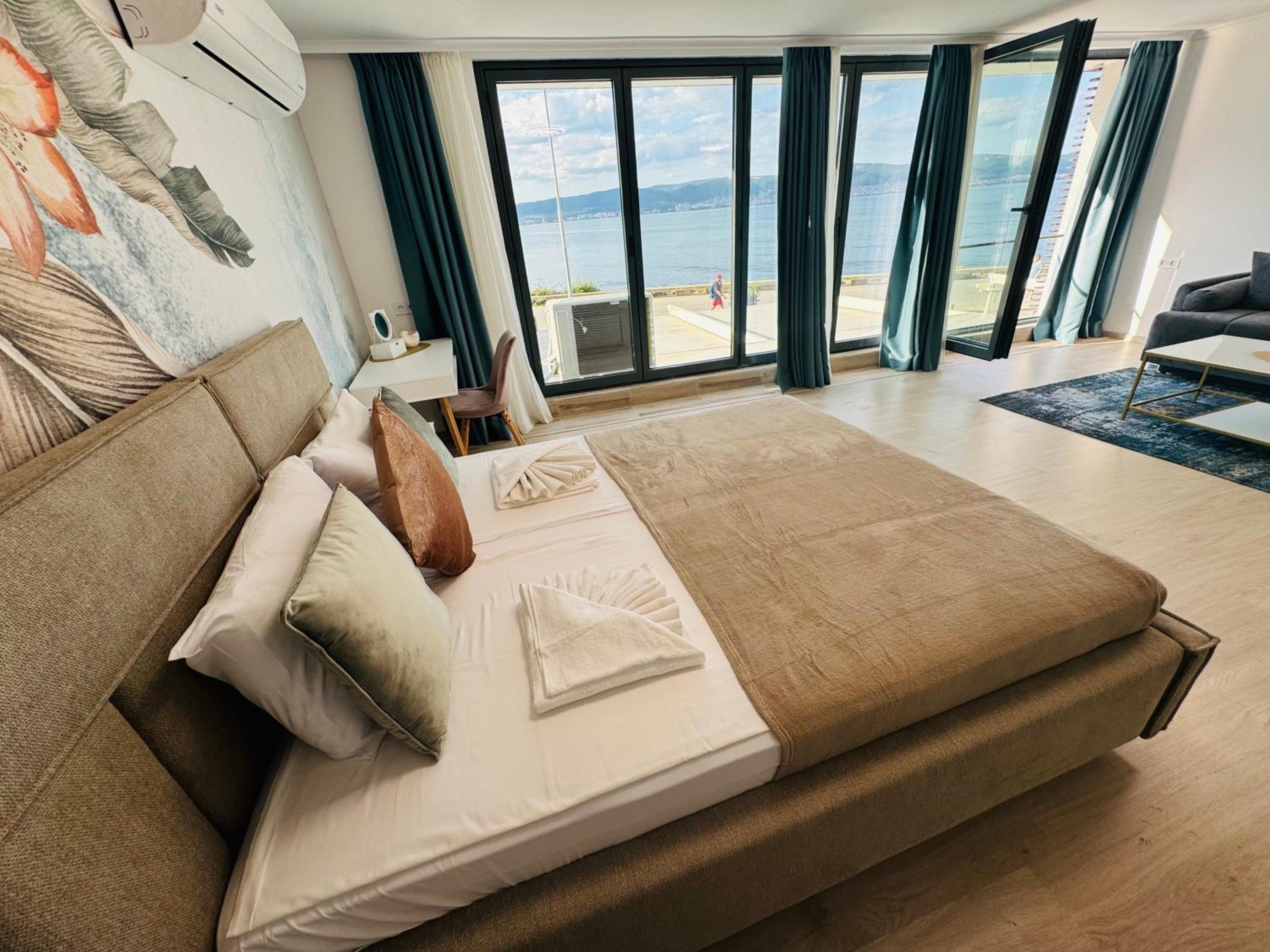 PARADISO 'В' - 107 Panoramic Sea View Large STUDIO Nessebar