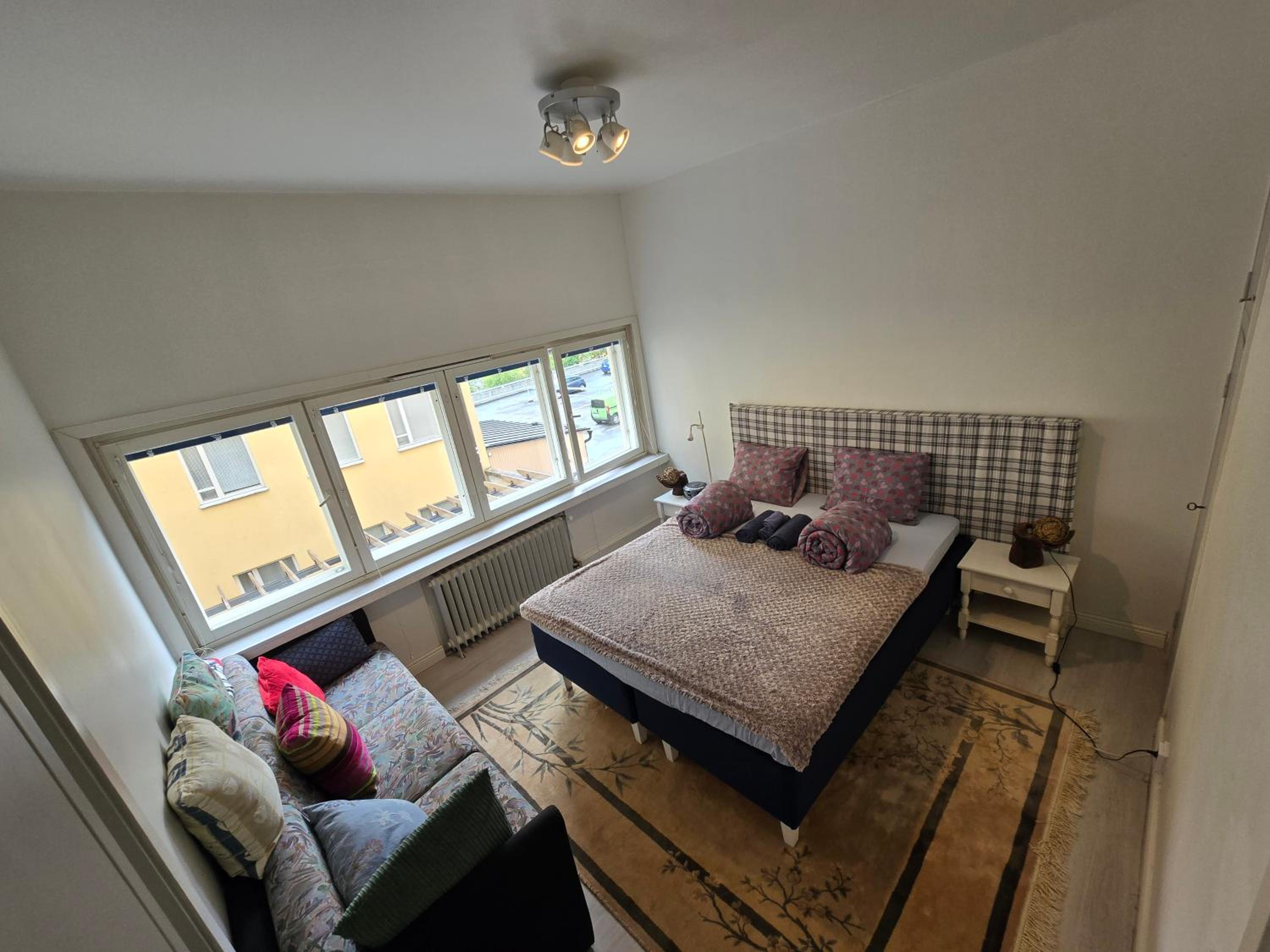 Centric Cozy entire studio in Kallio, Helsinki