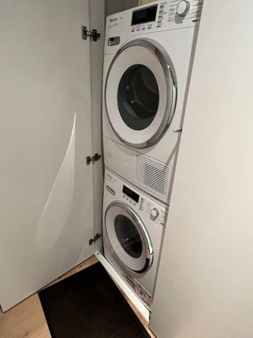 Luxury Apartment - central to everything