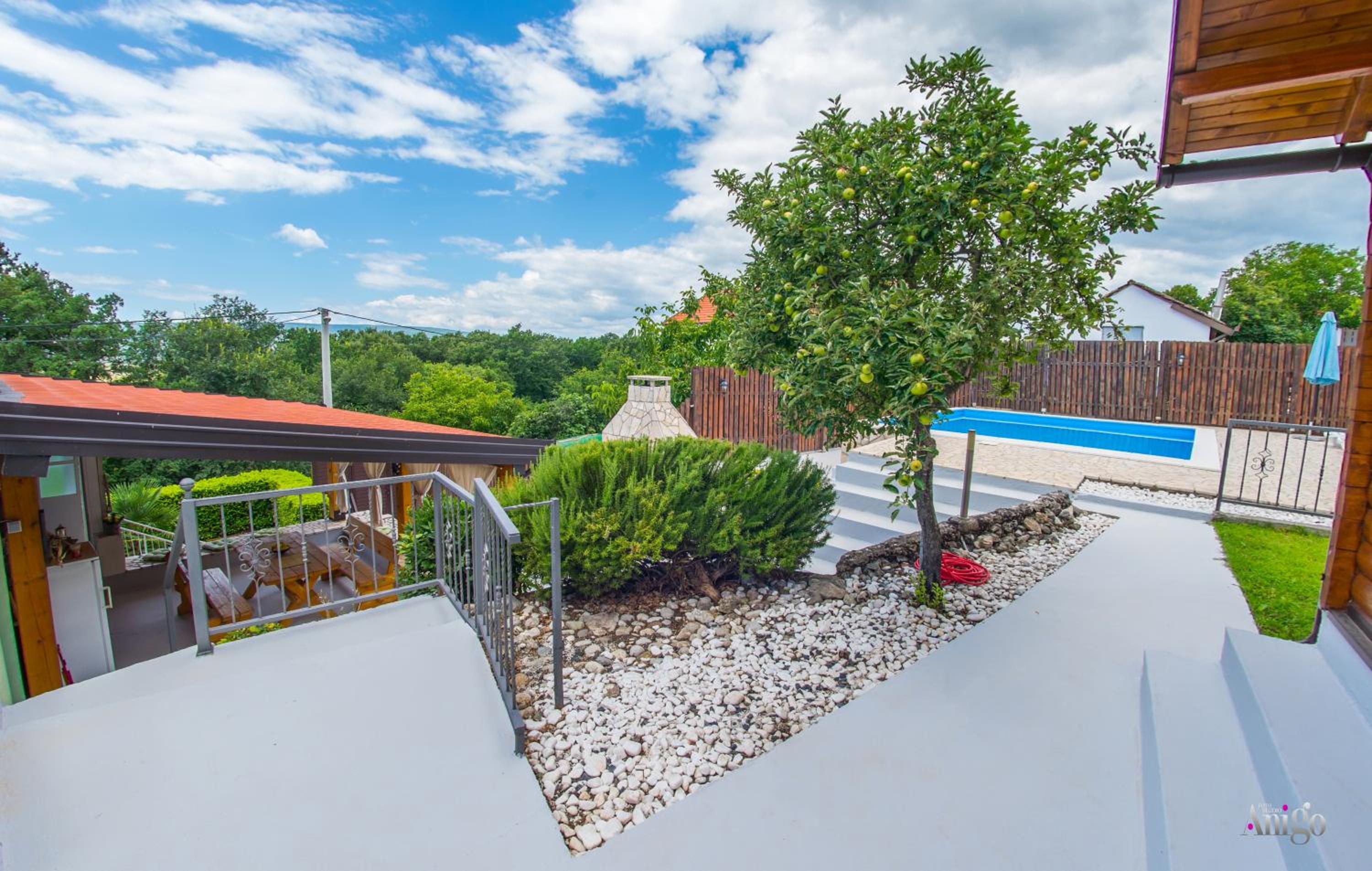 Retro Pool House