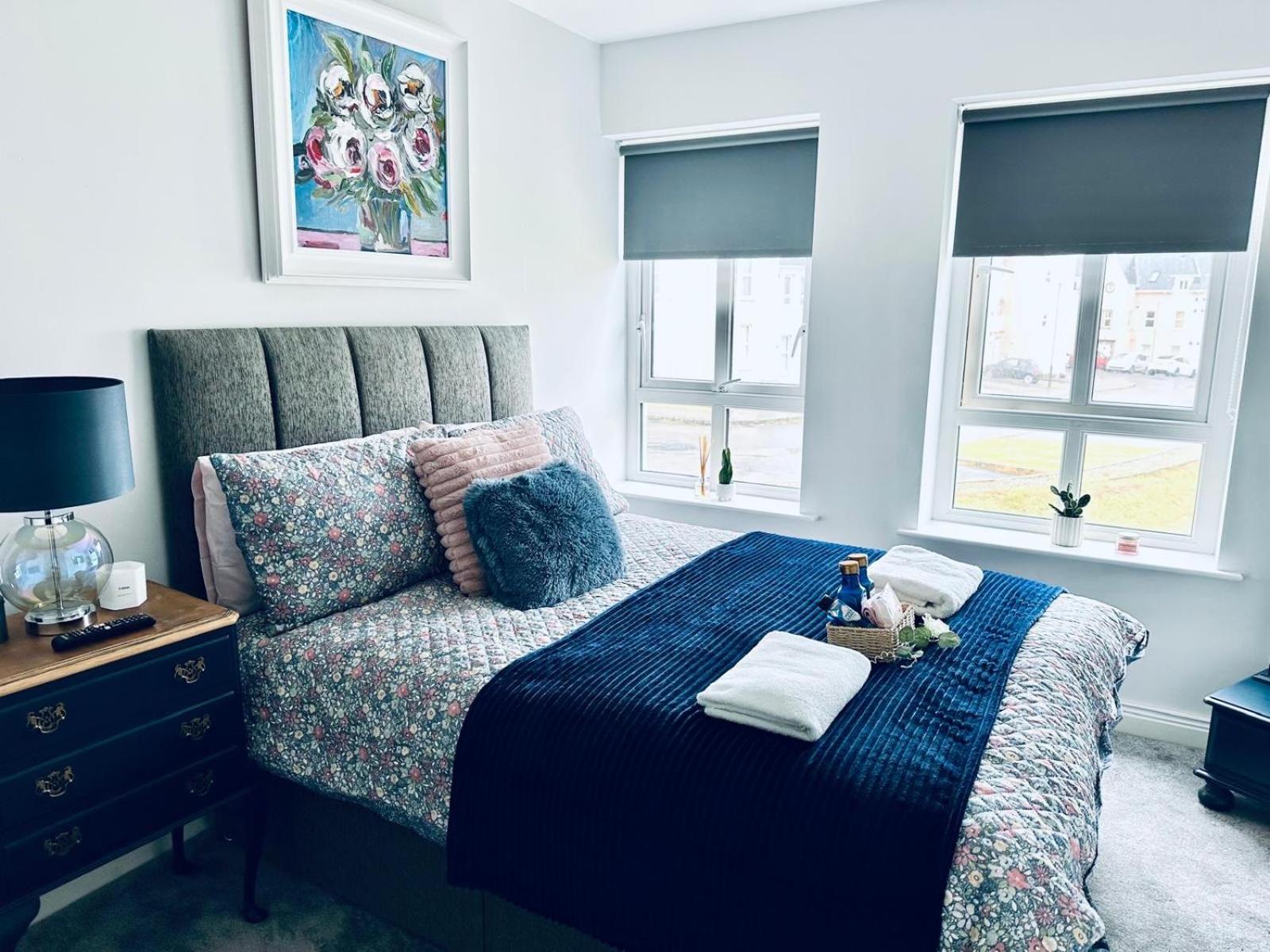 Coastal Haven 5 Bed Gem in Portrush Center view 5