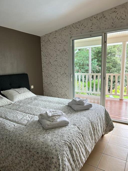 Villa Luxe piscine chauffée, 4 chambres, surplombant le golf entre océan & lac Plage à 5 min