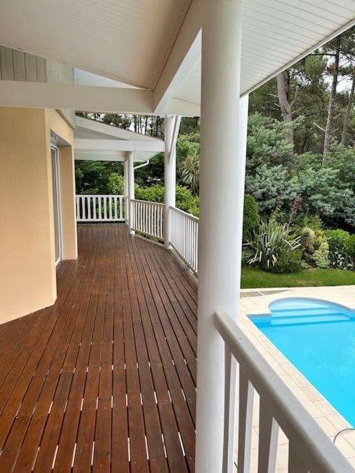 Villa Luxe piscine chauffée, 4 chambres, surplombant le golf entre océan & lac Plage à 5 min