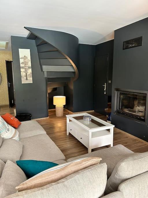 Villa Luxe piscine chauffée, 4 chambres, surplombant le golf entre océan & lac Plage à 5 min