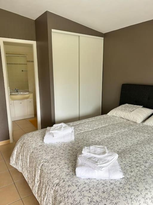 Villa Luxe piscine chauffée, 4 chambres, surplombant le golf entre océan & lac Plage à 5 min