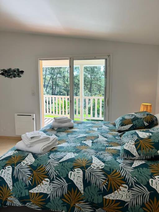 Villa Luxe piscine chauffée, 4 chambres, surplombant le golf entre océan & lac Plage à 5 min