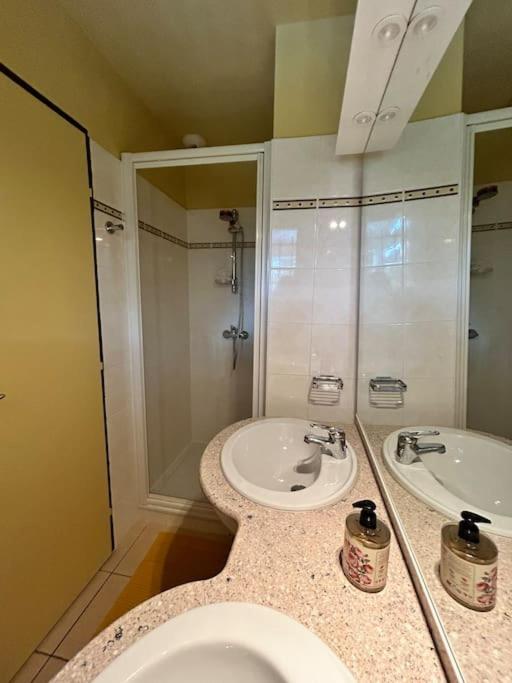 Villa Luxe piscine chauffée, 4 chambres, surplombant le golf entre océan & lac Plage à 5 min