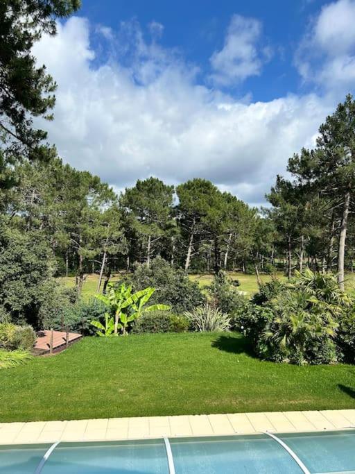 Villa Luxe piscine chauffée, 4 chambres, surplombant le golf entre océan & lac Plage à 5 min