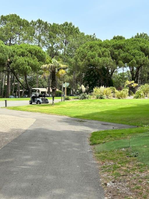 Villa Luxe piscine chauffée, 4 chambres, surplombant le golf entre océan & lac Plage à 5 min