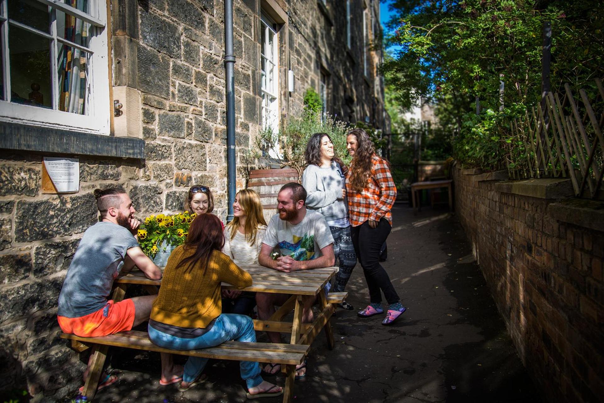 Castle Rock Hostel - Adults Only