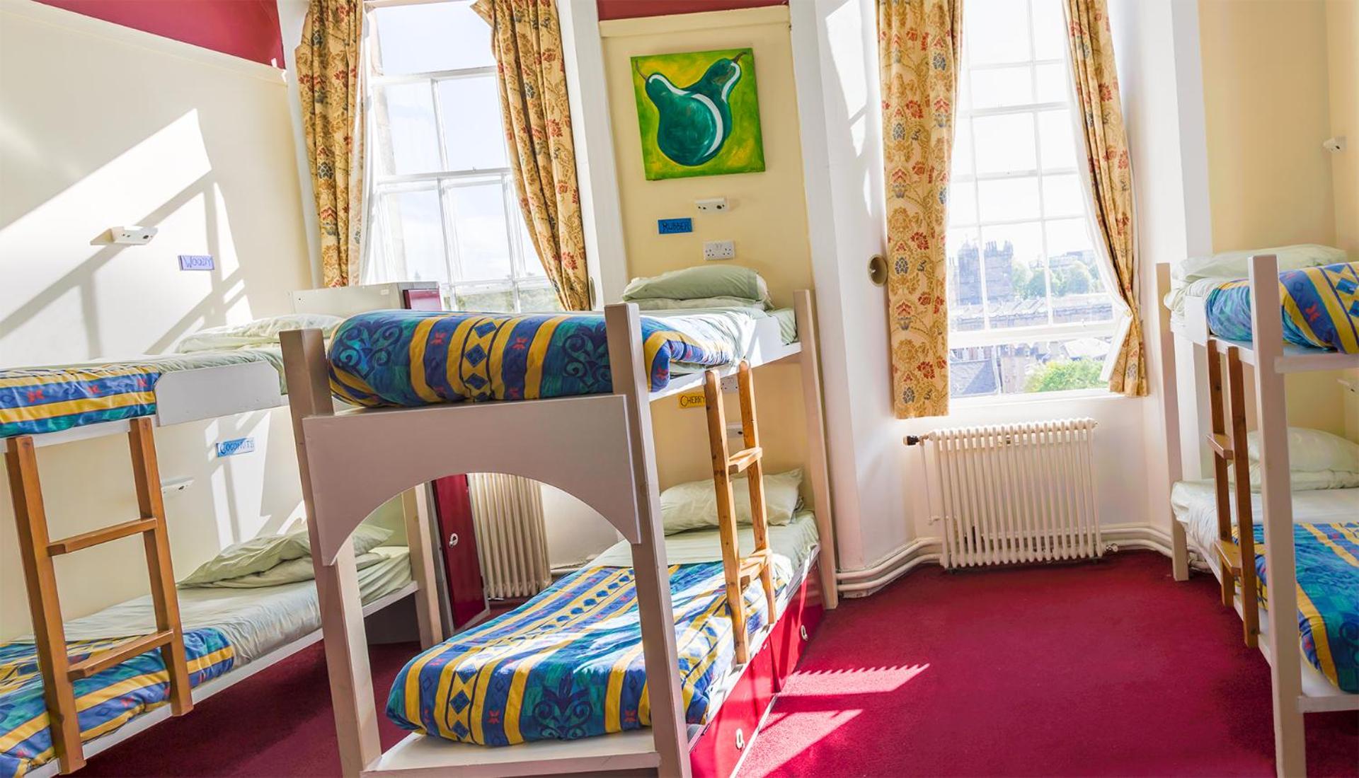 Castle Rock Hostel - Adults Only