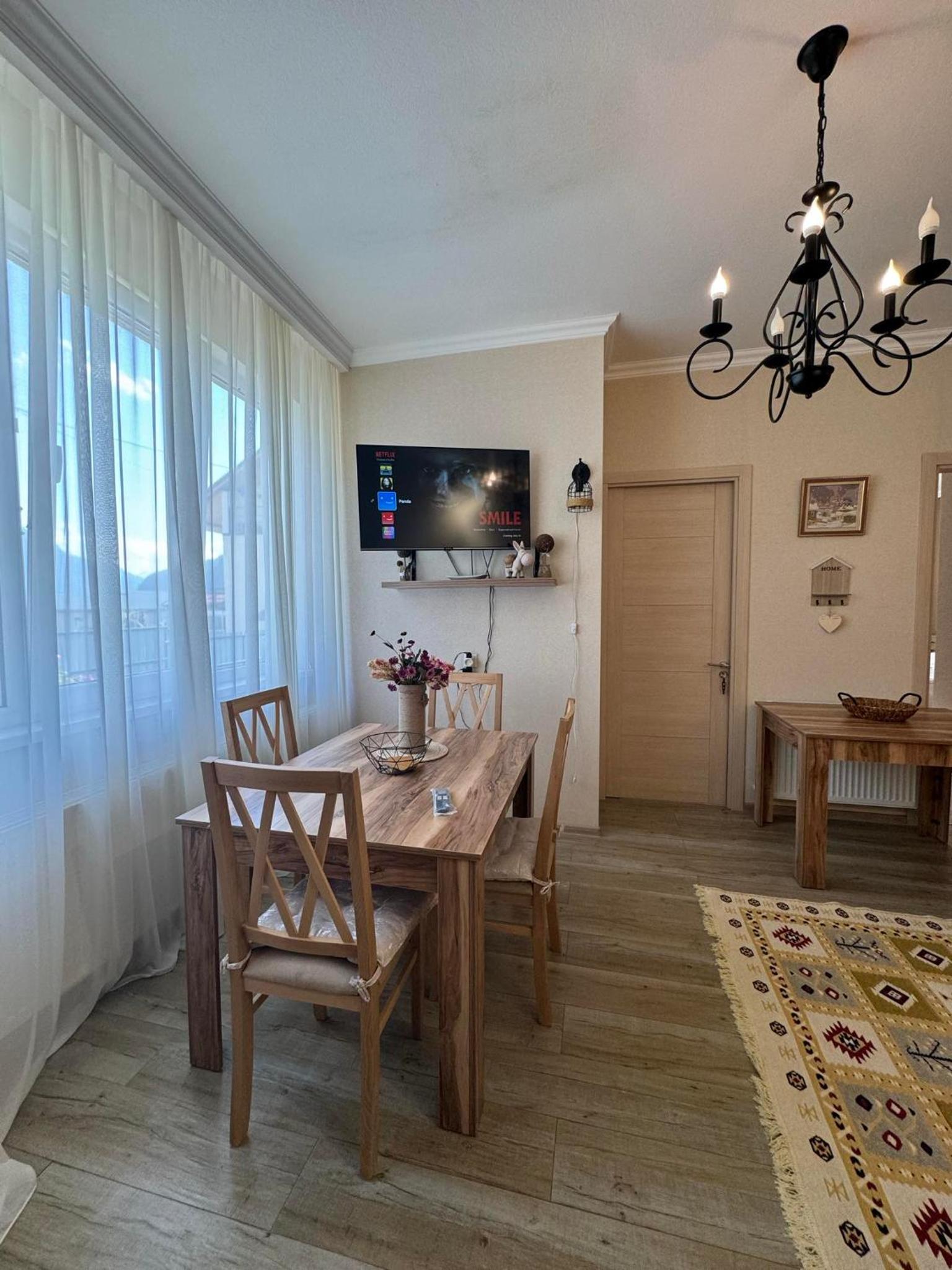 Baqari Inn en Stepantsminda