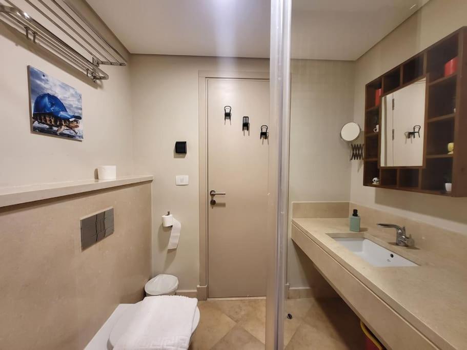 Mangroovy Serinity 2br pool view