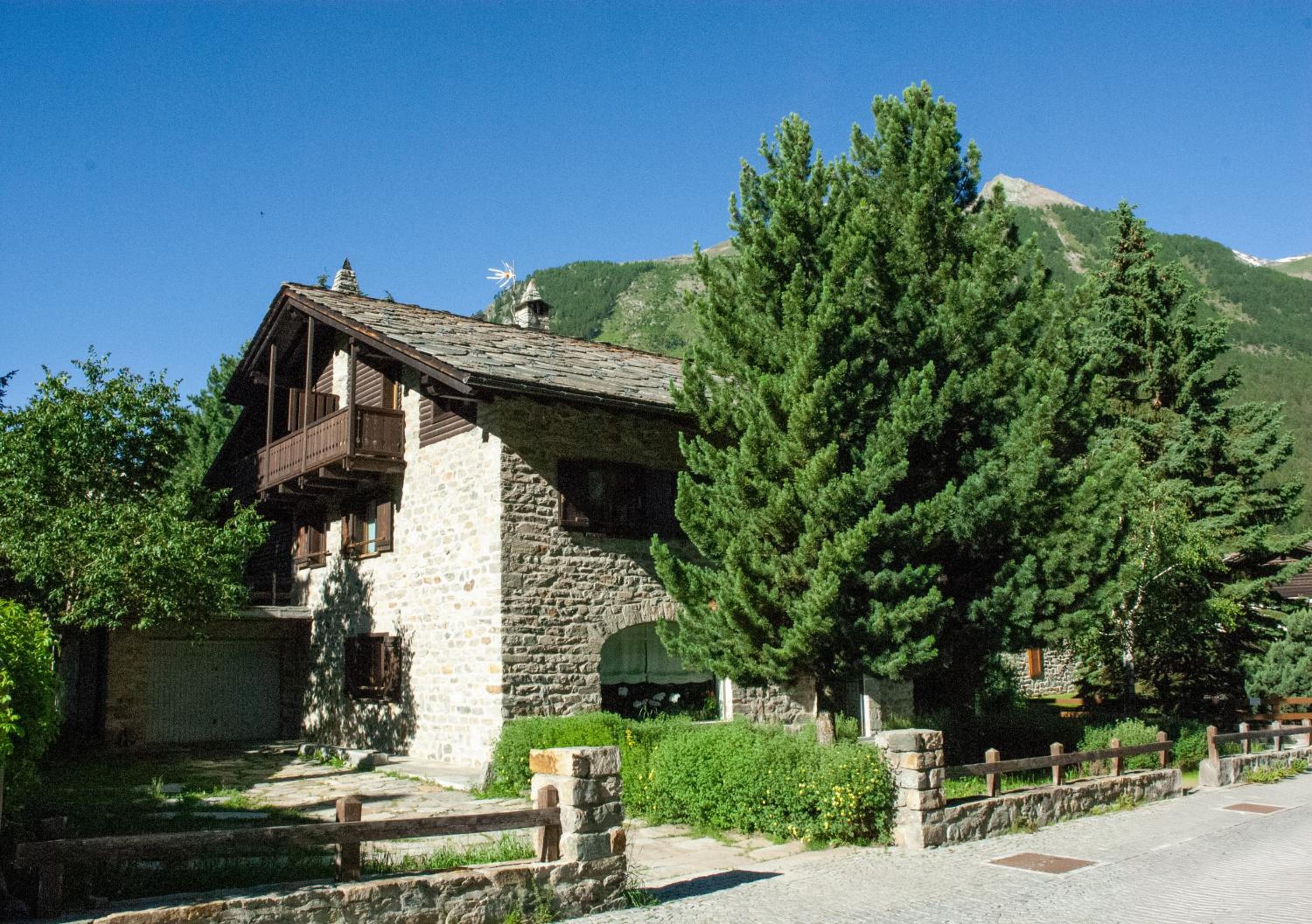Il Pino Cembro view 2