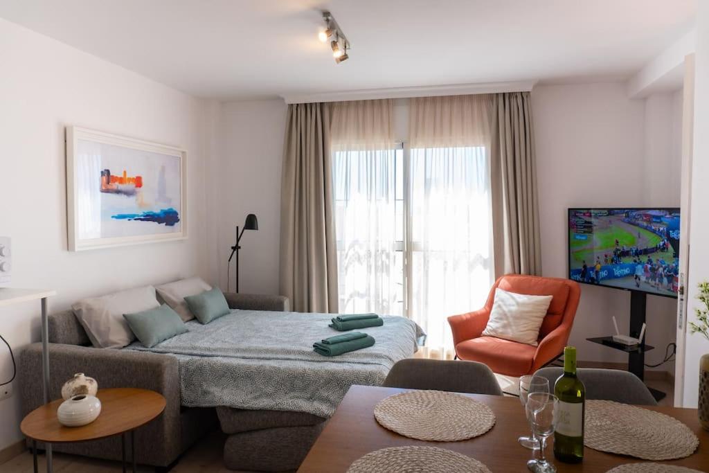 Modern Beachside Flat in Wyndham Costa del Sol