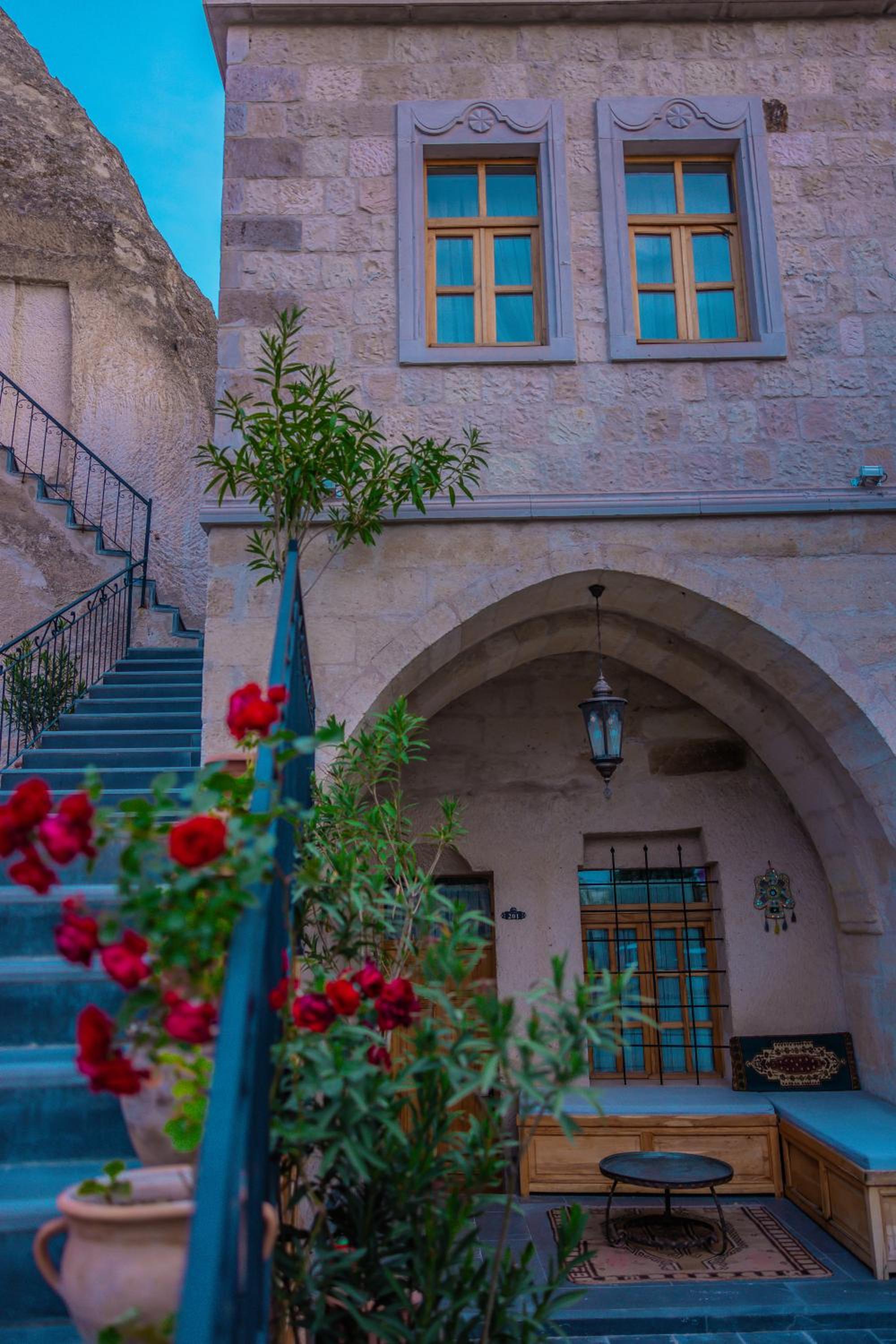 Cave Hotel Saksagan - Image 22