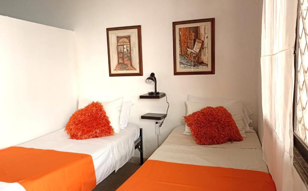Hostal CORALES
