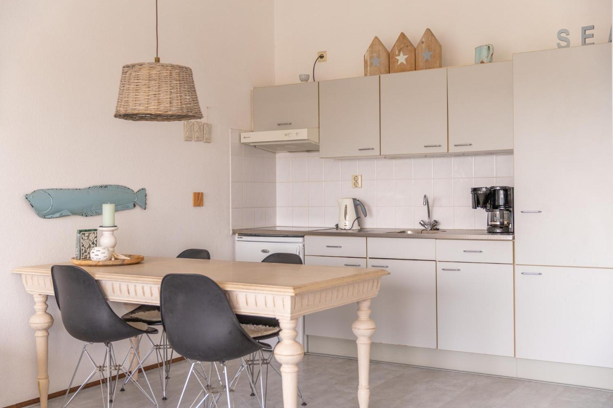Beach appartement 44 en Callantsoog — kitchen