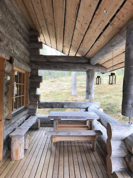 Elegant and Cosy Log Lodge Villa Aurora