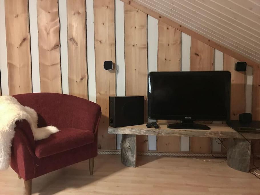 Elegant and Cosy Log Lodge Villa Aurora